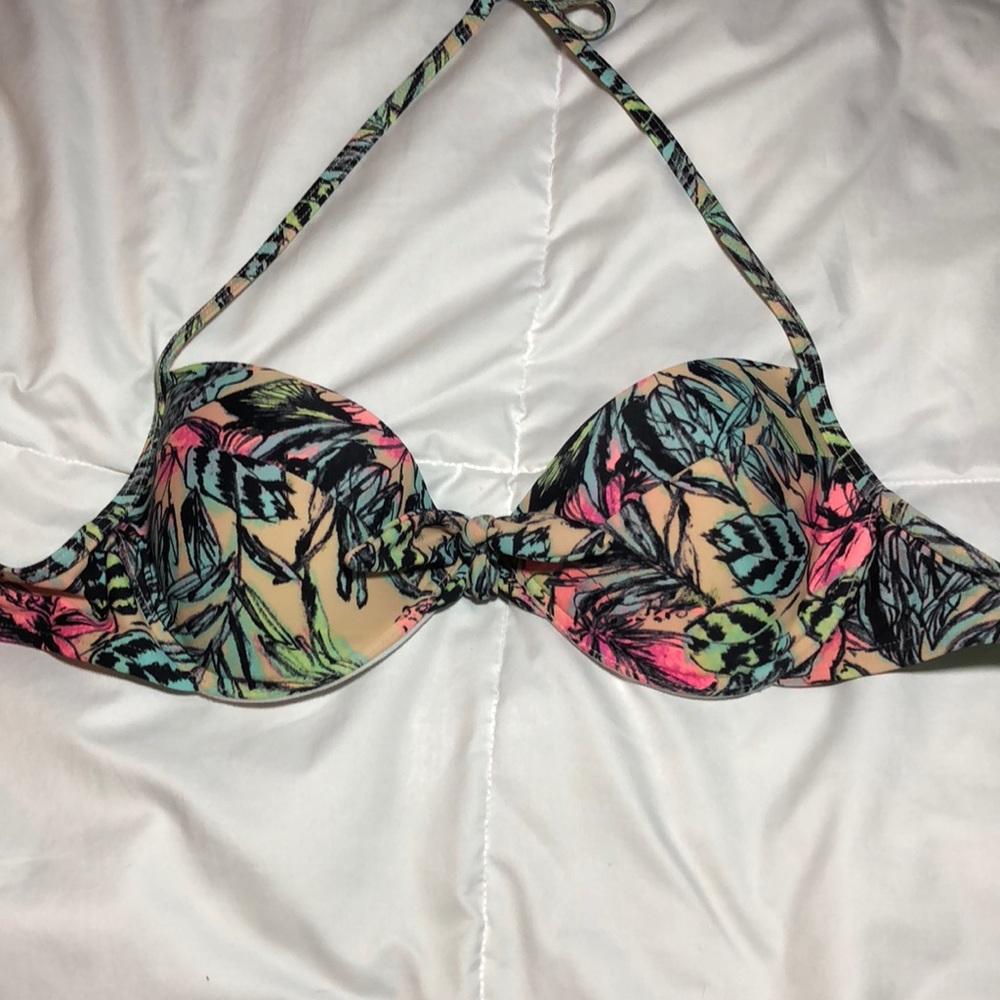 Bikini top